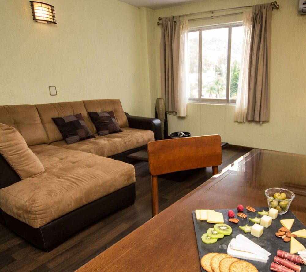 Hotel Gran Plaza & Convention Center Guanajuato Eksteriør billede