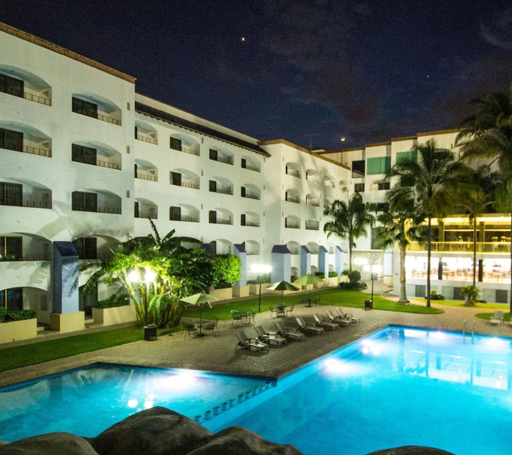 Hotel Gran Plaza & Convention Center Guanajuato Eksteriør billede