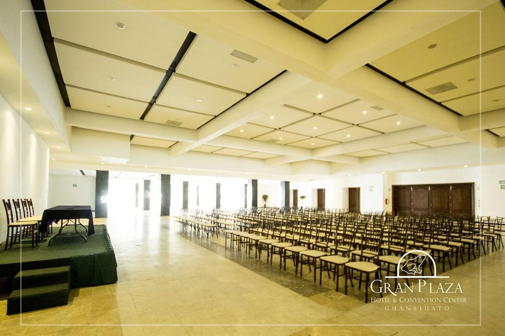 Hotel Gran Plaza & Convention Center Guanajuato Eksteriør billede