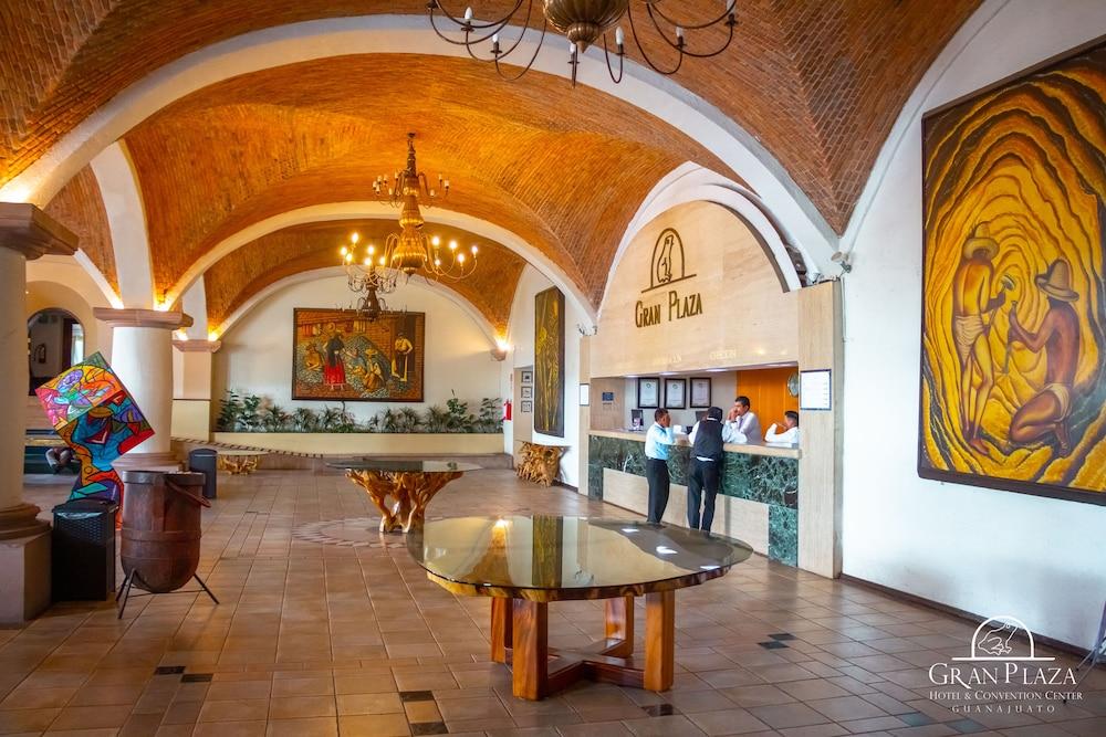 Hotel Gran Plaza & Convention Center Guanajuato Eksteriør billede