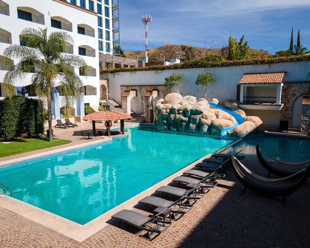 Hotel Gran Plaza & Convention Center Guanajuato Eksteriør billede