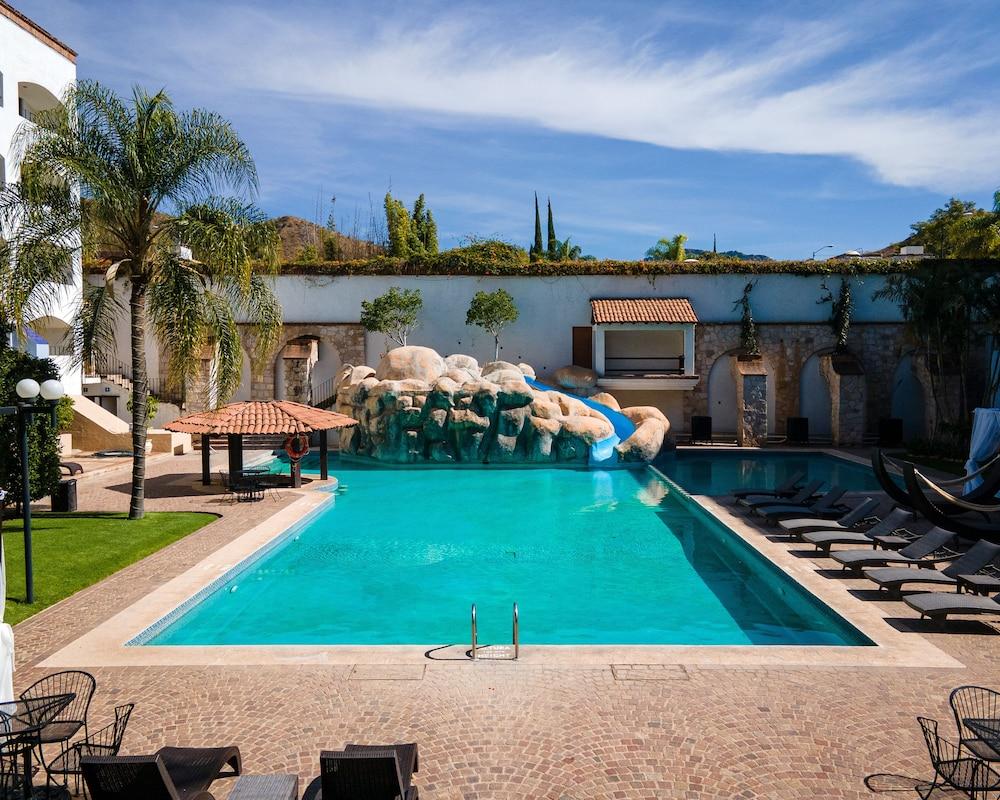Hotel Gran Plaza & Convention Center Guanajuato Eksteriør billede