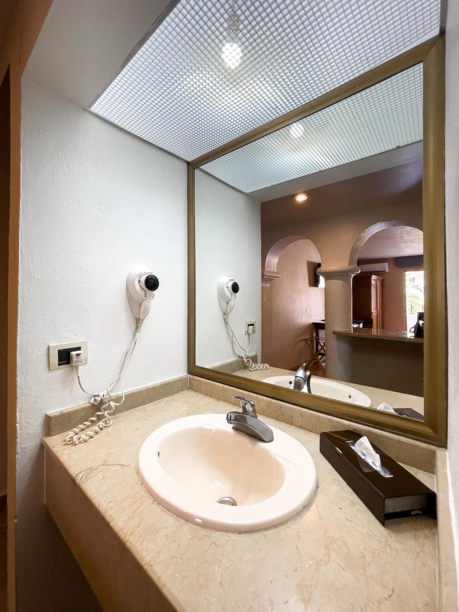 Hotel Gran Plaza & Convention Center Guanajuato Eksteriør billede